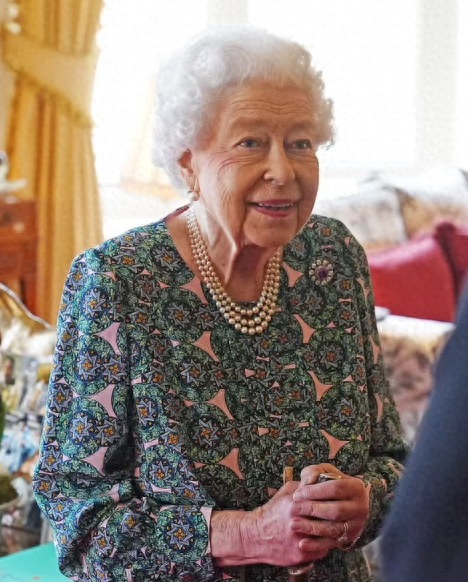 英国女王九个儿孙是怎么取名的？