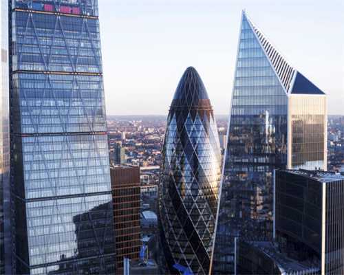 河南省酒协酒类消费国际化研讨会在豫之霖商贸召开