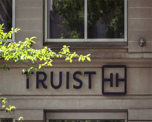 全力打好灾后恢复重建攻坚战 | 东镇上村人居环境整治见闻