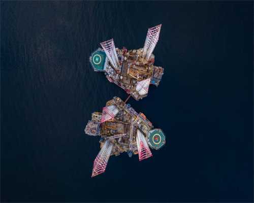 世界级艺术品“青苹果”亮相武汉硚口 成热门打卡点