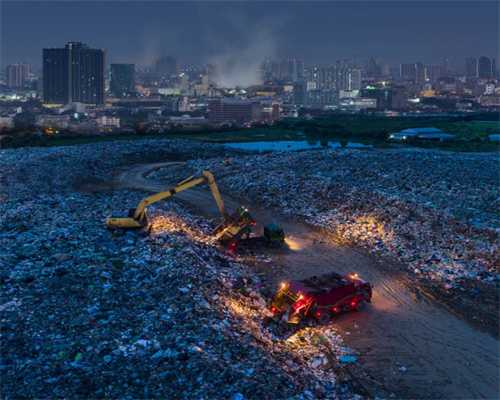 黄冈市长邱丽新，已任湖北省委编办主任、省委组织部副部长